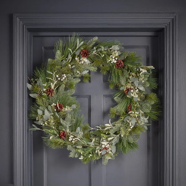 Mistletoe & Pine Pre-Lit Wreath